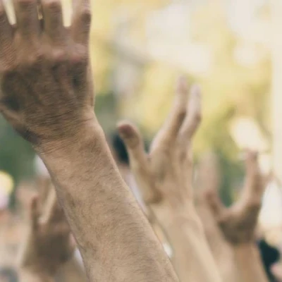 Ceux qui ne manifestent pas ont aussi le droit d’être entendus